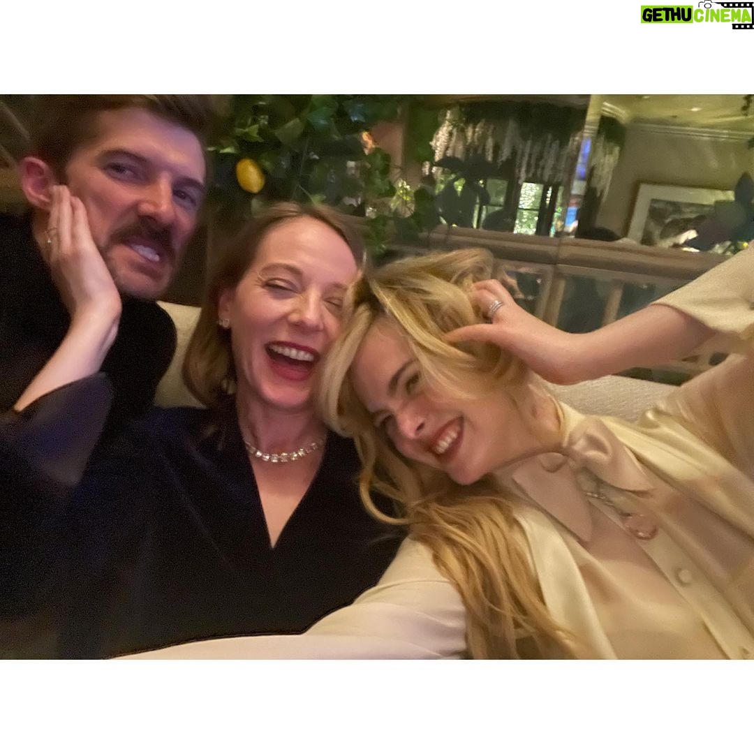 Elle Fanning Instagram - SAG-AFTRA highlights! @sagawards Thank you for this celebratory night!!! First slide takes the cake with the icon @helenmirren who was my personal best dressed of the night (CatherineXCatherine) I may be biased but our tables were THE GREATest!!!