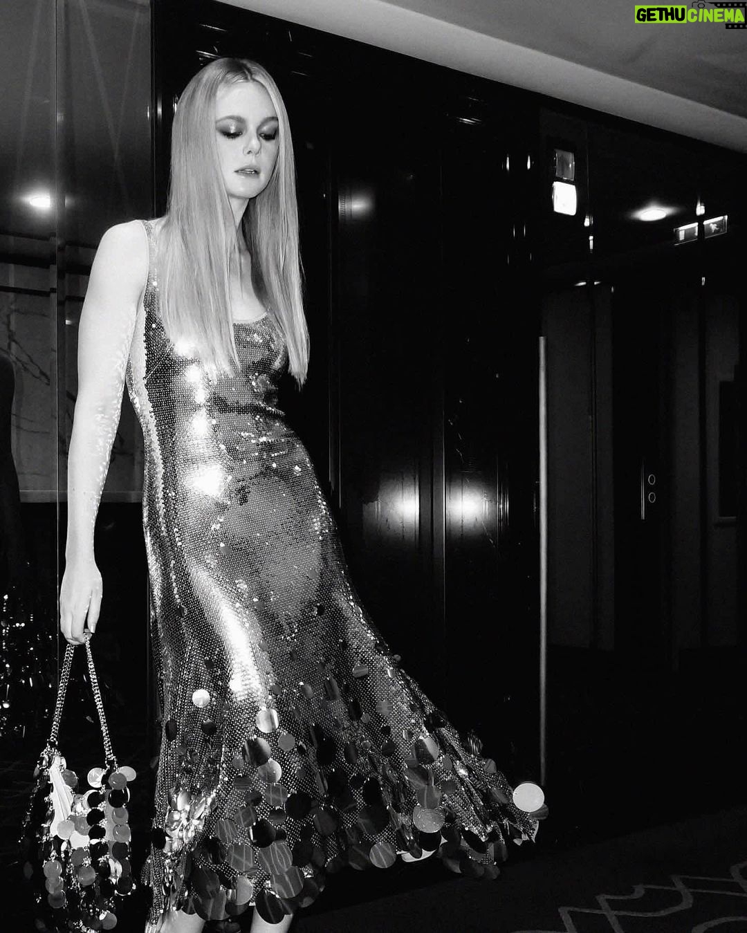 Elle Fanning Instagram - Thanks for the GLAM this week @tyronmachhausen and @owengould 🩶 Both of your photography skills are magazine level good 😆 #hotelbathroom #pfw