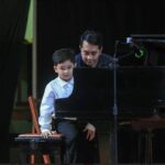 Ellen Adarna Instagram - Proud Mama ❤️😍🥰 thank you teacher @ryan.aviso.3 🎶🎵🎊