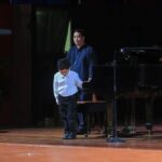 Ellen Adarna Instagram - Proud Mama ❤️😍🥰 thank you teacher @ryan.aviso.3 🎶🎵🎊