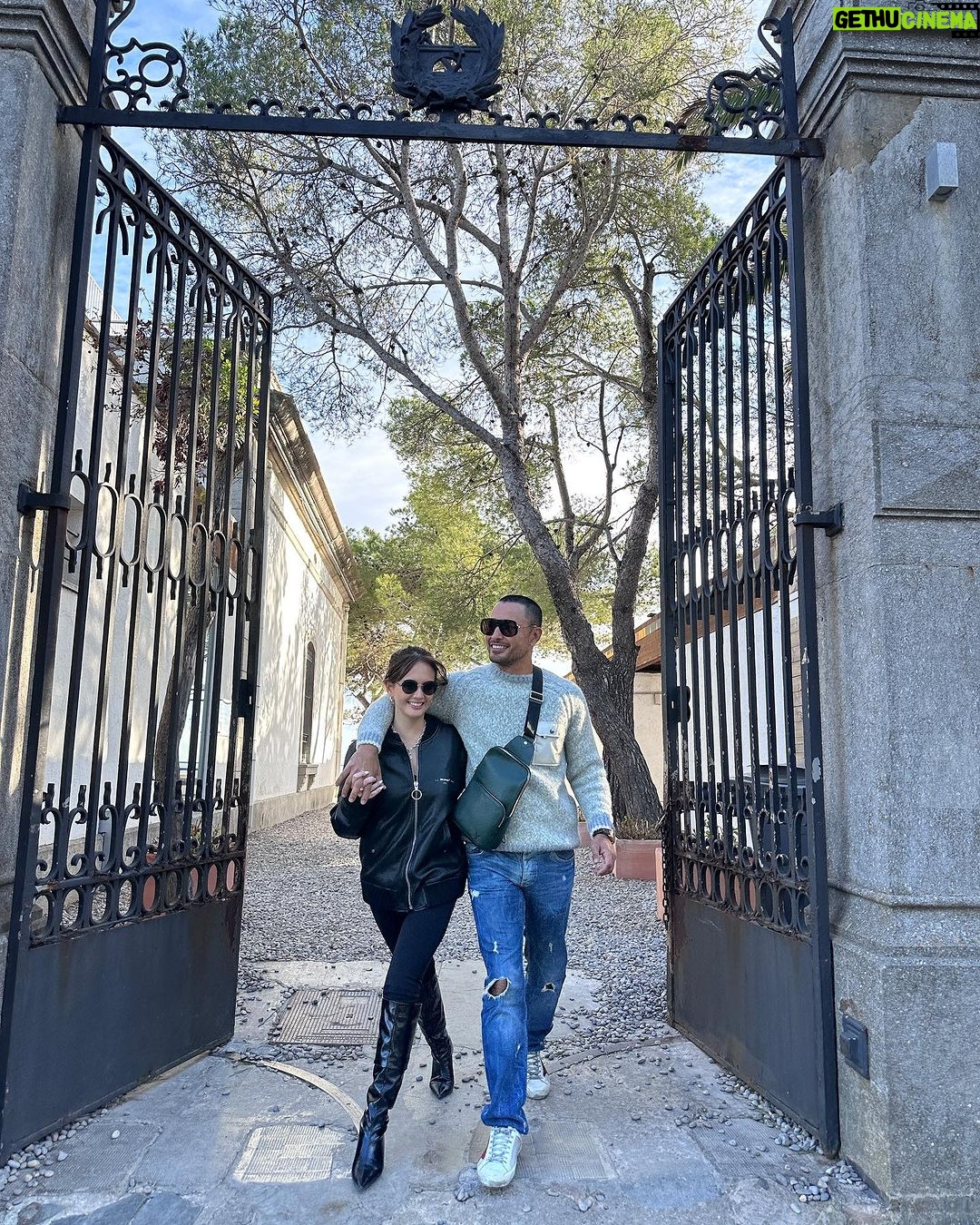 Ellen Adarna Instagram - ¡❤️! @ramsayderek07 Barcelona, Spain