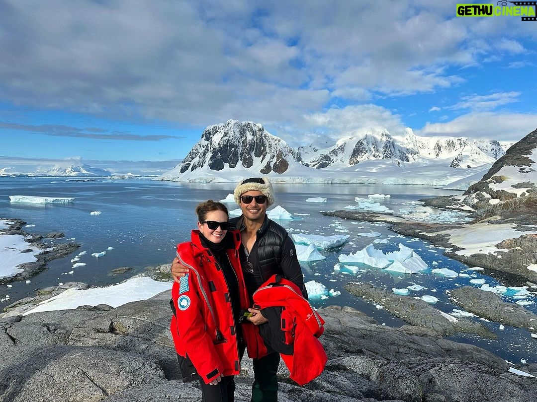 Ellen Adarna Instagram - I love vieYOU 😝😍🥰💋 The White Continent - Antarctica
