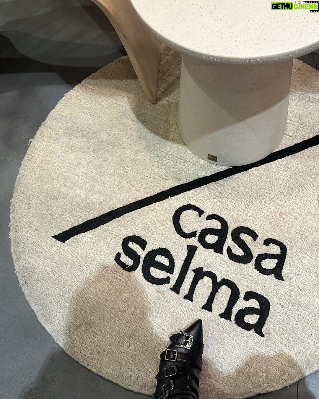 Ellen Adarna Instagram - @casaselma.ph X @sarahlahbati X @vitoselma #manilafame