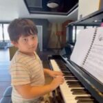 Ellen Adarna Instagram - I miss you my not so littol boy 🥰 #proudmama thank you teacher @ryan.aviso.3 🎹