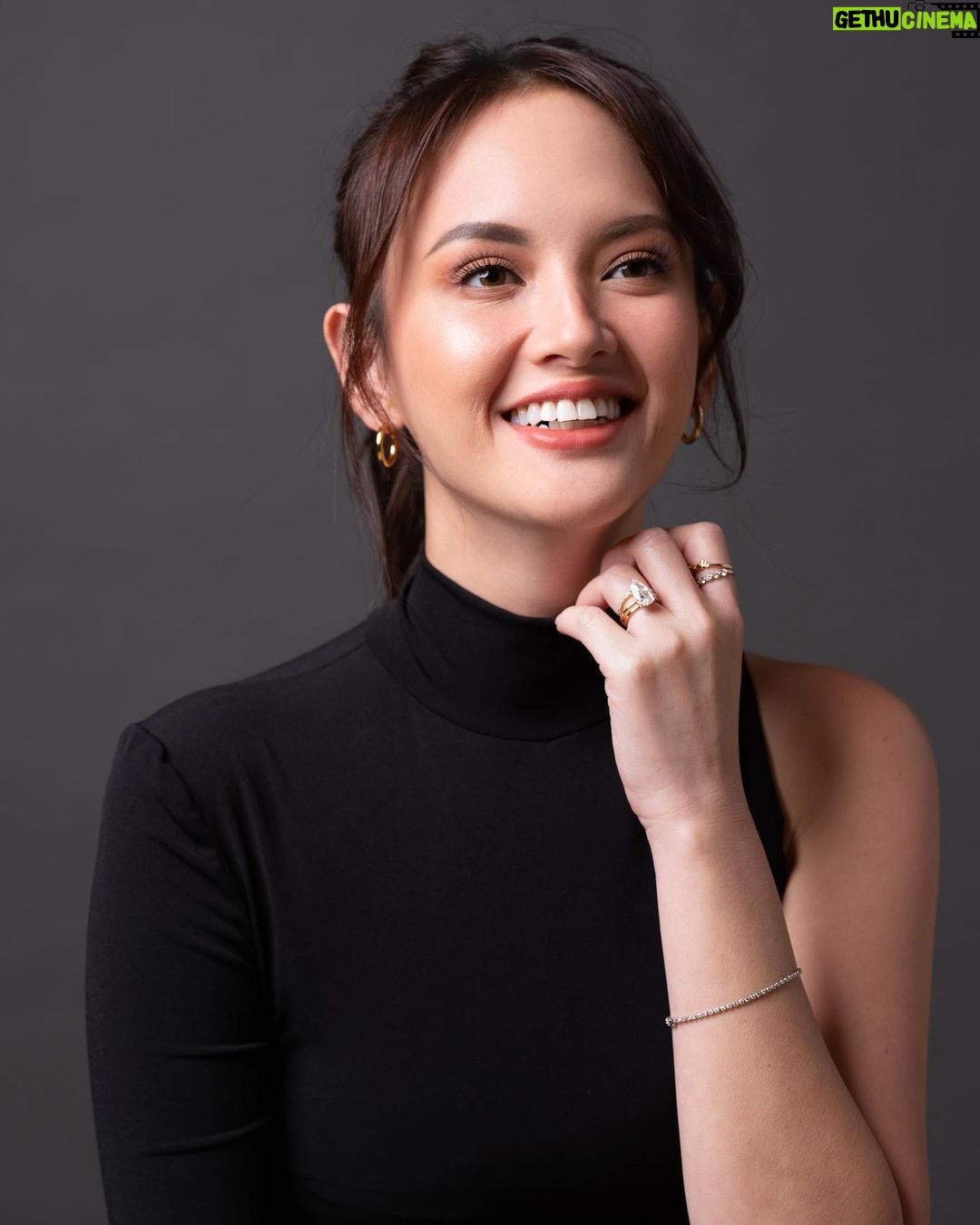 Ellen Adarna Instagram - I always believed that there are #NoBadTakes in life, it’s just a matter of treating yourself right. Happy to share that I am the newest ambassador for @ultherapyph , a brand I believe in and a brand that makes me take care of myself. Beauty is more than skin deep, it reflects your self-worth. Allow your most authentic and natural self, shine through. I guarantee, you’ll like what you’ll see! More on this exciting campaign soon! 💛 #UltherapyPH #NoBadTakes