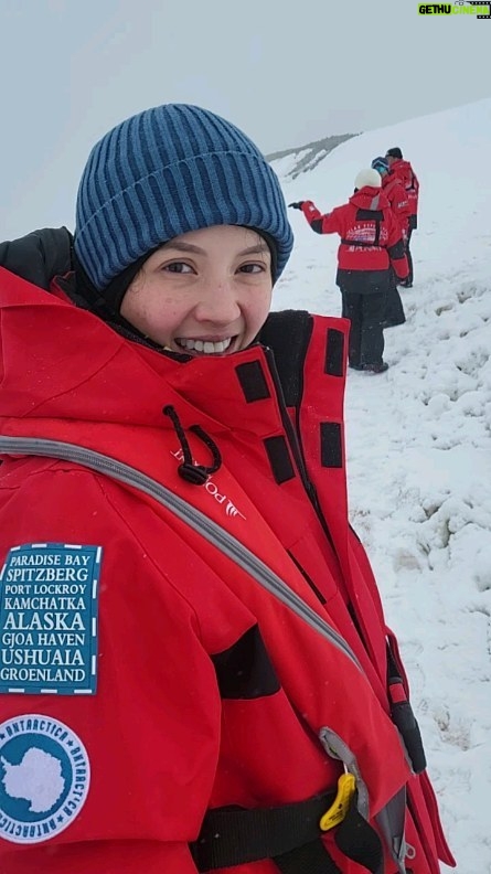 Ellen Adarna Instagram - I'm happy you are happy! You're my best friend and the love of my life @maria.elena.adarna Antarctica/South_Pole