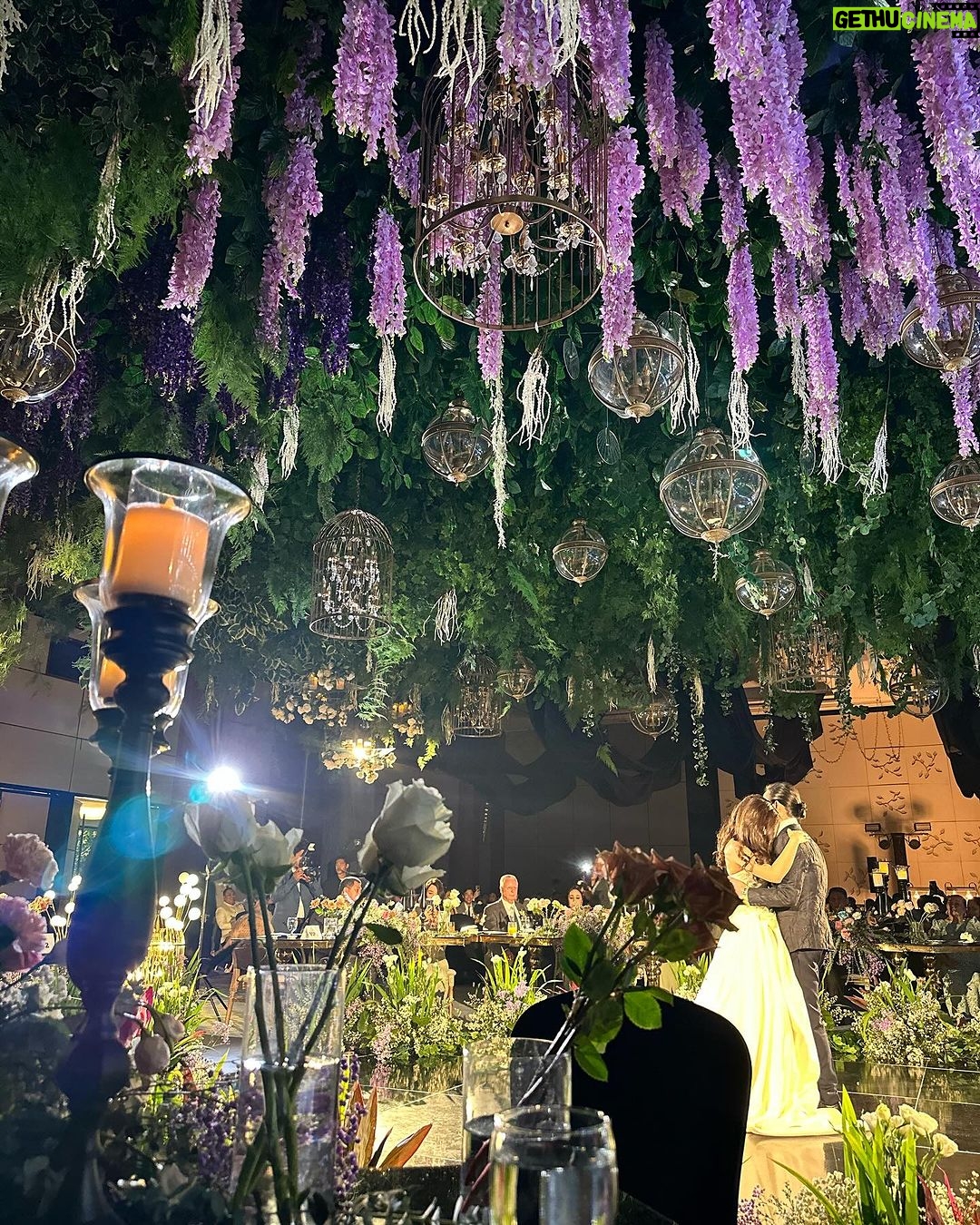 Ellen Adarna - 121.6K Likes - My Brothers Wedding 👰♀️🤵 nadayun jud 😂🤪 @louisetabaquero @ricoadarna HAHAHAHA