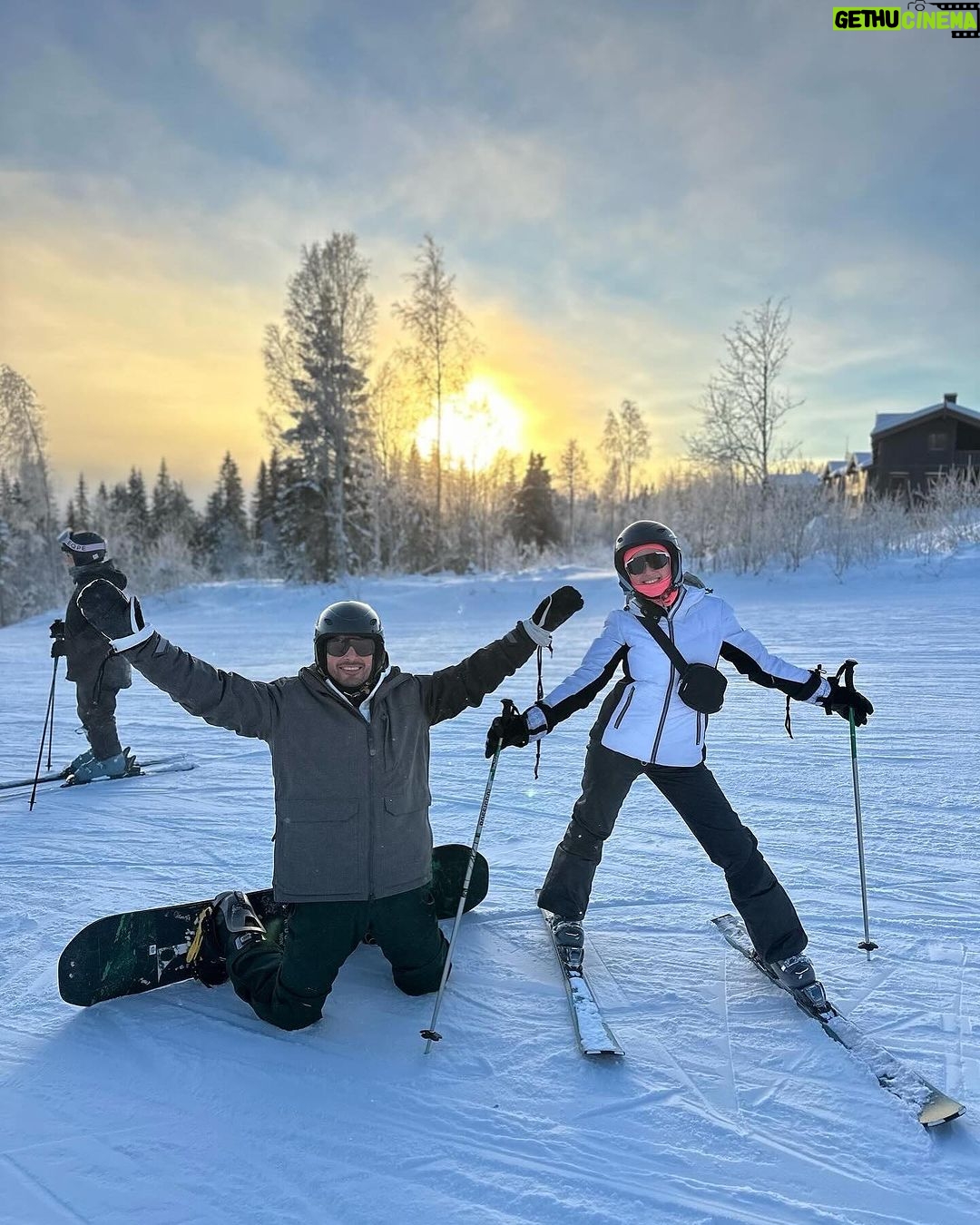 Ellen Adarna Instagram - ⛷️🎿🇳🇴 #trysil #norway -21 🥶❄️ Trysil Ski Resort, Norway