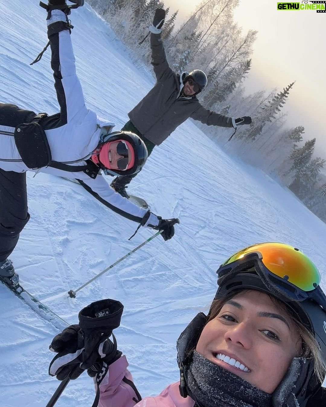 Ellen Adarna Instagram - ⛷️🎿🇳🇴 #trysil #norway -21 🥶❄️ Trysil Ski Resort, Norway