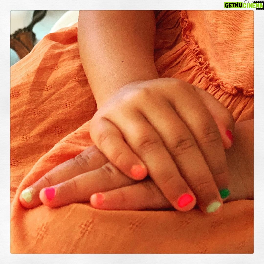 Ellen Pompeo Instagram - Never to early to teach them love is love and love should always be celebrated !! #PRIDE 🌈🌈🌈