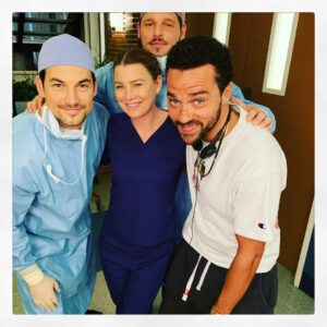 Ellen Pompeo Instagram - I’m a Pretty lucky girl...these guys hold me up and when necessary hold me down!  #brosbefore...... @greysabc @officialjustinchambers @giacomo_gianniotti @ijessewilliams love and appreciate you guys ❤️💋
