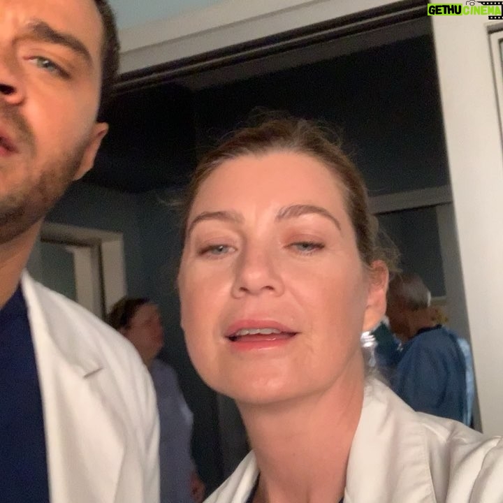 Ellen Pompeo Instagram - We have NO fun here #greysanatomy whatcha doing tonight peeps? It’s too cold to go outside... 💋❤️ 🥶❄️ hope everyone stays safe