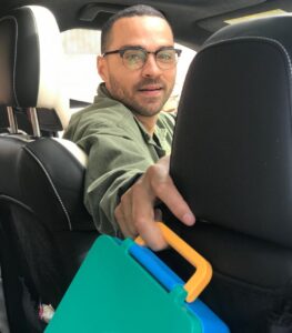 Ellen Pompeo Instagram - Shoutout to all the dads doing their part holding it down showing up for their babies...@ijessewilliams 👓❤️💋