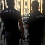 Ellen Pompeo Instagram - Grazia a polizia Di Firenzia squadro volanti y resterante Frescobaldi my purse was stolen from right under my nose!! I blame the rose!! But Grazia to who ever stole it for dropping it on the street exactly in tact. I was tracking my phone and chasing you down... had I caught you... it would not have ended well for you... I am nice but lets not forget my heritage... NAPOLITANO.... hai furtuno y io hai destine 👊🏼🇮🇹😘 also I hope you were smiling because e Sarai catturato perche sei in macchina 📷📷🎞 please forgive my horrible Italian
