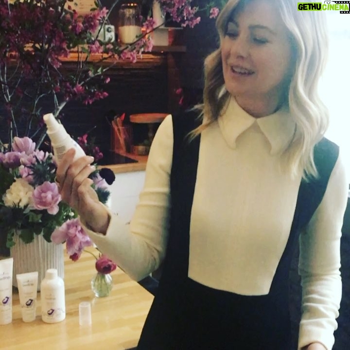 Ellen Pompeo Instagram - Thanks again to the whole team @younglivingeo and all of the lovely people who came out to support the launch of #ylseedlings. I’m loving the @younglivingeo Seedlings lavender linen spray, the smell is so calming! #sponsored #YLEO #SeedlingsMoments