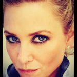 Ellen Pompeo Instagram - Boom... @thank you @jessicacapshaw for bringing it the way you have brought it for 10 amazing years... what a blessing you are and what a contribution you made to television history. Lit that screen up with your glow on the LGBT community... making a difference and making it all look so easy... ⭐️⭐️⭐️💥💥❤️💔⭐️GOAT #representationmatters #loveyou