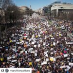 Ellen Pompeo Instagram - This is the America I know and love #getout GOP #votethemout