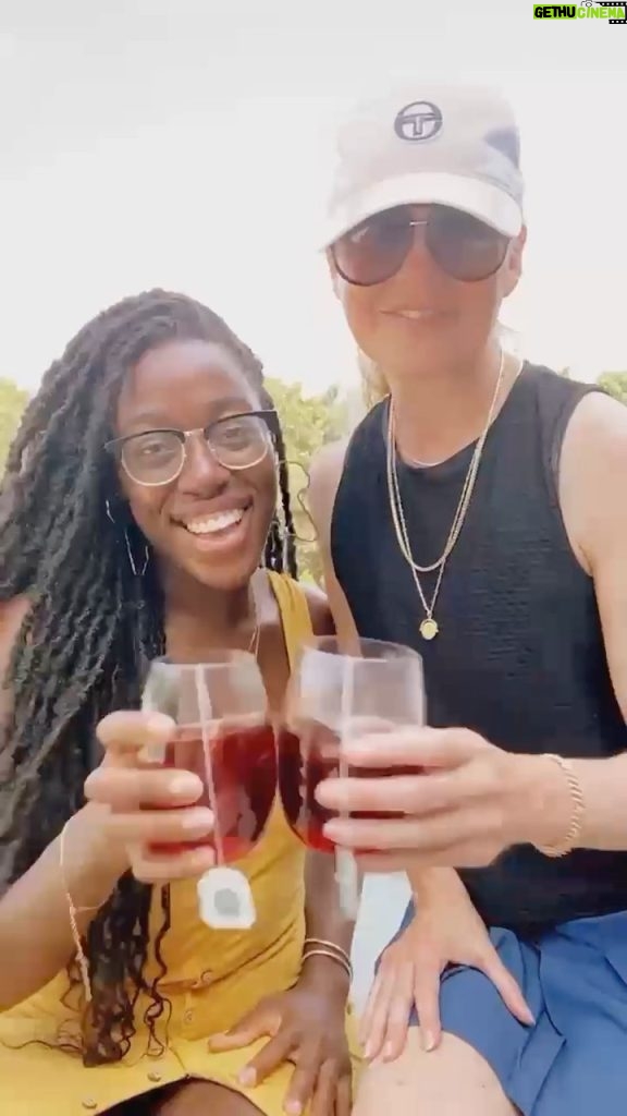 Ellen Pompeo Instagram - A toast to sneaking in extra herbs and nutrients with some hibiscus tea!🫖🌺 New #HealingHealthcare video is dropping tomorrow at 12pm PST, 3pm EST & that’s the tea of the day✨ Follow us at: @healinghealthcare & subscribe to the YouTube channel (link is in the bio)