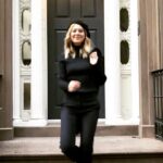 Ellen Pompeo Instagram - Best birthday trip ever... love my ny peeps 🖤@onefinestay