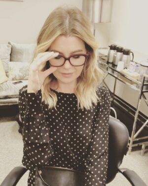 Ellen Pompeo Instagram - How many episodes have we done???
@greysabc #300thepisode
