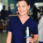 Ellen Pompeo Instagram - To my friends at @lonelywhale and in the beautiful city of Seattle...Meredith Grey is with you in spirit on your quest for a plastic free ocean #stopsucking #seattle @adriangrenier @greysabc @bionicyarn 🐬🐳🐬🐳