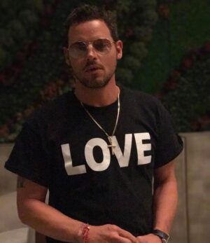 Ellen Pompeo Instagram - Is all we need  @greysabc @officialjustinchambers