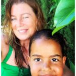 Ellen Pompeo Instagram - Very excited to talk to Senator Ed Markey about the Green New Deal and saving our planet for these children.....as well as his career long fight for racial social and environmental justice !!! I hope you will join us tonight 6 to 7 pm EST #edmarkey 💚