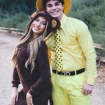 Elliana Walmsley Instagram – happy halloween from the man in the yellow hat and curious george 🍌

📸: @dylanlujano