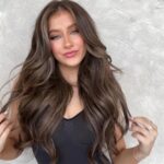 Elliana Walmsley Instagram – back to my roots! Habit Salon
