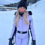 Elliana Walmsley Instagram – if u look closely u can see some of my hair is frozen Jackson Hole, Wyoming