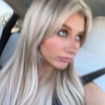 Elliana Walmsley Instagram - wear ur seatbelt Idek anymore