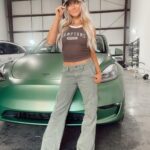 Elliana Walmsley Instagram - i have a green car now