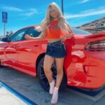 Elliana Walmsley Instagram - let’s go for a ride 🚗🛍❤️ @urbanoutfitters Los Angeles, California