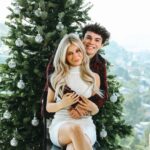 Elliana Walmsley Instagram - merry christmas from jelliana 📸: @dylanlujano