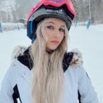 Elliana Walmsley Instagram - hit the slopes 🎿❄️ have a Merry Christmas everyone! 🎄 Jackson Hole, Wyoming