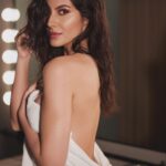 Elnaaz Norouzi Instagram – I keep my promises 💋✨ 
.
.
.
@taras84 @meghnabutanihairandmakeup @hairstylist_madhav2.0 @ashley_rebello @shamitasingha Mumbai, Maharashtra