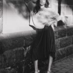Elnaaz Norouzi Instagram - On the roads of Colaba… 💜
