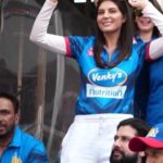Elnaaz Norouzi Instagram - Celebrating the victory. Here is the “A23 Moments of the Match” of @iamelnaaz from the match between @mumbaiheroesofficial and @bhojpuridabanggsccl Watch #CCL2024 Live on JioCinema and Sony Ten 5. #A23 #CCLSeason10 #Chalosaathkhelein #CCLonJioCinema #CelebrityCricketLeague #JioCinema #A23MomentsoftheMatch @a23rummy @officialjiocinema @sonysportsnetwork