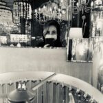 Elnaz Habibi Instagram - نه سفیدم ، نه سیاه ، من رَنگم ...