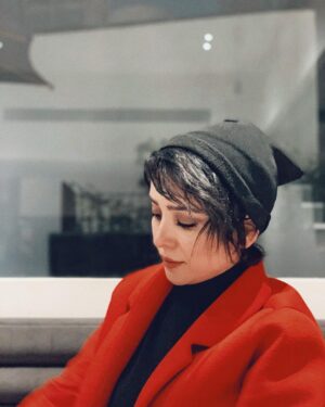 Elnaz Habibi Instagram - شکست عهد من و گفت هر چه بود گذشت!
.
(ایرج دهقان)