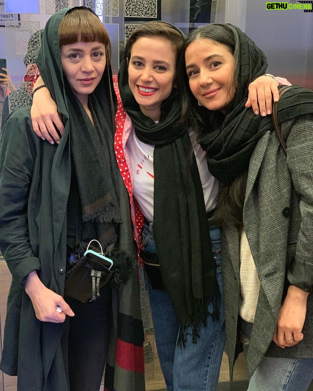 Elnaz Habibi - 115.7K Likes - 👩🏽💼👩🏻🎤👷🏻♀️ سه تفنگدار
هميشه
كنارهم
🔫
@negar.khalili.66
@javid_ayc