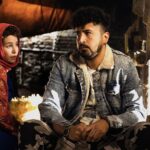Elnaz Habibi Instagram - رونمایی از نخستین تصویر/ فیلمبرداری «شه‌سوار» به پایان رسید نخستین تصویر از فیلم‌سینمایی «شه‌سوار» تازه‌ترین اثر حسین نمازی همزمان با پایان فیلمبرداری این پروژه منتشر شد. در «شه‌سوار» مهرداد صدیقیان و الناز حبیبی ایفای نقش می‌کنند و نام سایر بازیگران اصلی این فیلم‌سینمایی به‌زودی رسانه‌ای خواهد شد. حسین نمازی که کارگردانی و نویسندگی «شه‌سوار» را برعهده دارد پیش از این، تجربه موفق «شادروان» و «آپاندیس» را در کارنامه خود ثبت کرده‌است. داستان «شه‌سوار» طی سه شبانه روز و در یک مراسم عروسی رخ می‌دهد. این فیلم سینمایی محصول بنیاد سینمایی فارابی است که با مشارکت بخش خصوصی تولید شده است. سایرعوامل فیلم سینمایی «شه سوار» عبارتند از: تهیه کننده اجرایی: سعید عطایان، مشاور تهیه کننده: سعید خانی، مجری طرح و مدیر تولید: پیمان حجازی، مدیرفیلمبرداری: مسعود سلامی،  فیلمبردار: حامد اوتادی، طراح گریم: امید گلزاده، طراح صحنه: وحید زارع‌مند، طراح لباس: فاطمه صفری‌زاده، مدیر صدابرداری: امیر عاشق حسینی، برنامه ریز: مسعود میمی، دستیار اول کارگردان: سعید بیات، منشی صحنه: حمیرا نعمت‌اله، جانشین مدیر تولید: شهرام شاهرخ، مدیر تدارکات: محسن قراخانلو، مدیر مالی: داود رواقی، تصویربردار پشت صحنه: شیما رییسی، عکاس: ریحانه زنگنه.