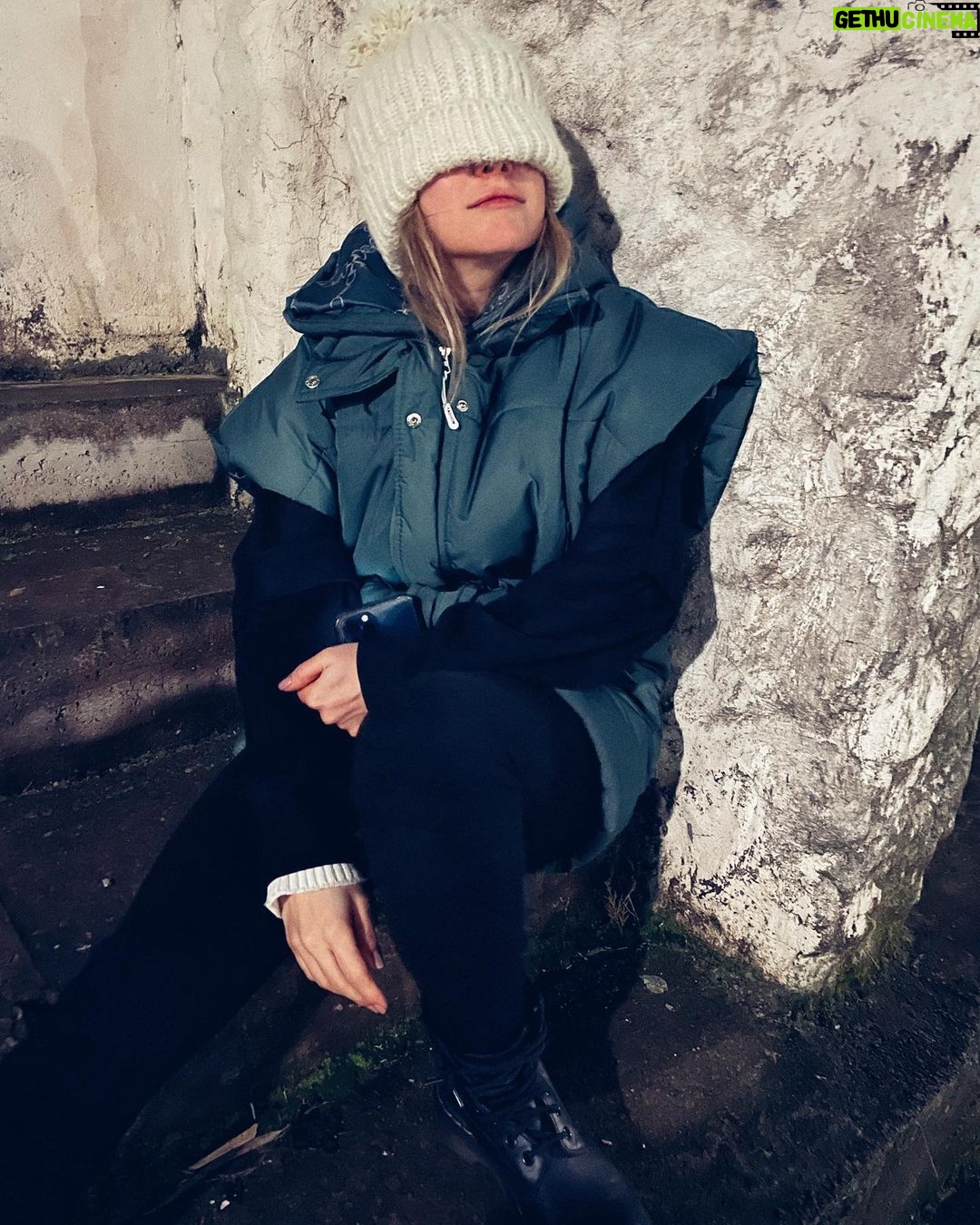 Elnaz Habibi - 111.6K Likes - نمیخوام چشمام دنیارو ببینه👁
.
.