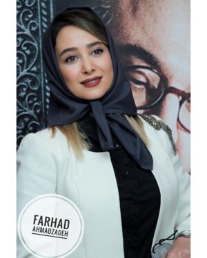 Elnaz Habibi Instagram - ممنون از همه عزیزانی که در یاد بود زنده یاد علی انصاریان در  روز اول اکران فیلم رُمانتیسم عماد و طوبا ما رو همراهی کردند.
#سینما_فرهنگ
#زنده_یاد_علی_انصاریان
@husseinjavid ❤️❤️