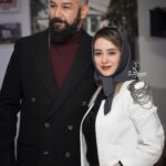Elnaz Habibi Instagram - ممنون از همه عزیزانی که در یاد بود زنده یاد علی انصاریان در روز اول اکران فیلم رُمانتیسم عماد و طوبا ما رو همراهی کردند. #سینما_فرهنگ #زنده_یاد_علی_انصاریان @husseinjavid ❤️❤️