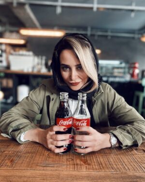 Elnaz Habibi Instagram - مود🥤