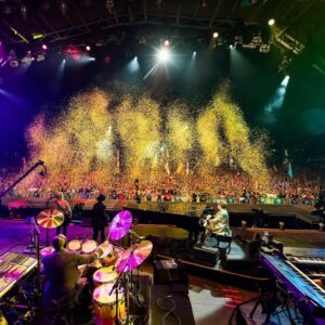 Elton John Instagram - Thank you, Glastonbury! 🙏❤️ 

The energy last night was like nothing else, and I couldn’t be more grateful to the crowd and the people watching at home for all your love and support. You will be in my heart and soul forever. 

UK, what a farewell. I love you👋🇬🇧 

#glastonbury

📸: @bengibsonphoto