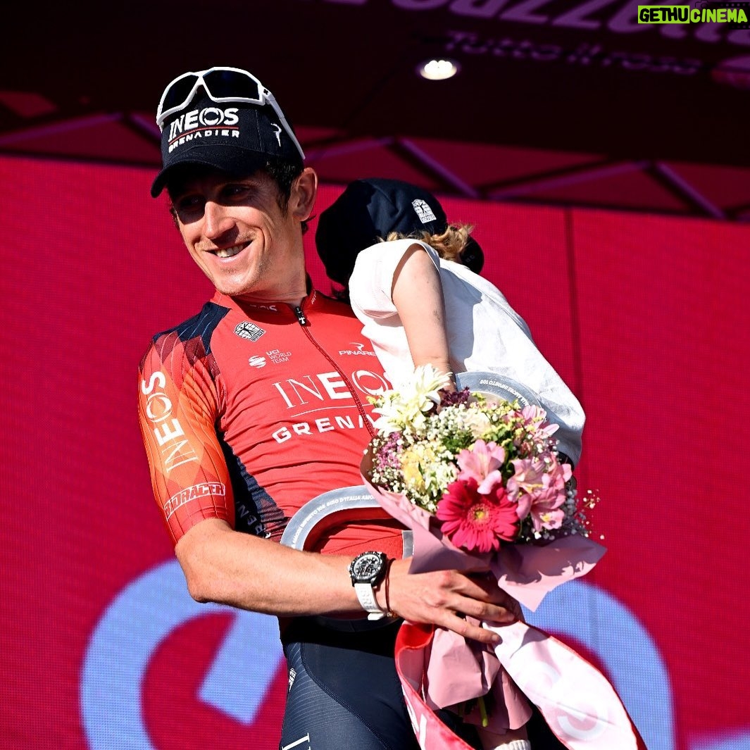 Elton John Instagram - Huge congratulations to @rocketsportsmanagement athlete @geraintthomas86 on his heroic podium result at the @Giroditalia! An incredible moment in an incredible career. You are an inspiration! 🇮🇹🏴🚀