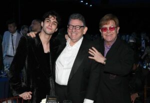Elton John Instagram - An inspiring weekend of music in LA with @musicares celebration of the incredibly talented honorees at this years’ #PersonsoftheYear gala followed by @universalmusicgroup’s Artist Showcase to highlight the importance of supporting artists and artistry in the music industry. Thank you to Lucian Grainge for having us and speaking on behalf of great music!

📸: @kevinmazur