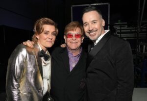 Elton John Instagram - An inspiring weekend of music in LA with @musicares celebration of the incredibly talented honorees at this years’ #PersonsoftheYear gala followed by @universalmusicgroup’s Artist Showcase to highlight the importance of supporting artists and artistry in the music industry. Thank you to Lucian Grainge for having us and speaking on behalf of great music!

📸: @kevinmazur